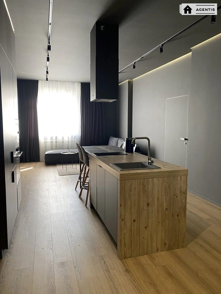 Сдам квартиру 2 комнаты, 61 m², 2 эт./24 этажа. 8, Преображенська вул. (Івана Клименка), Киев. 