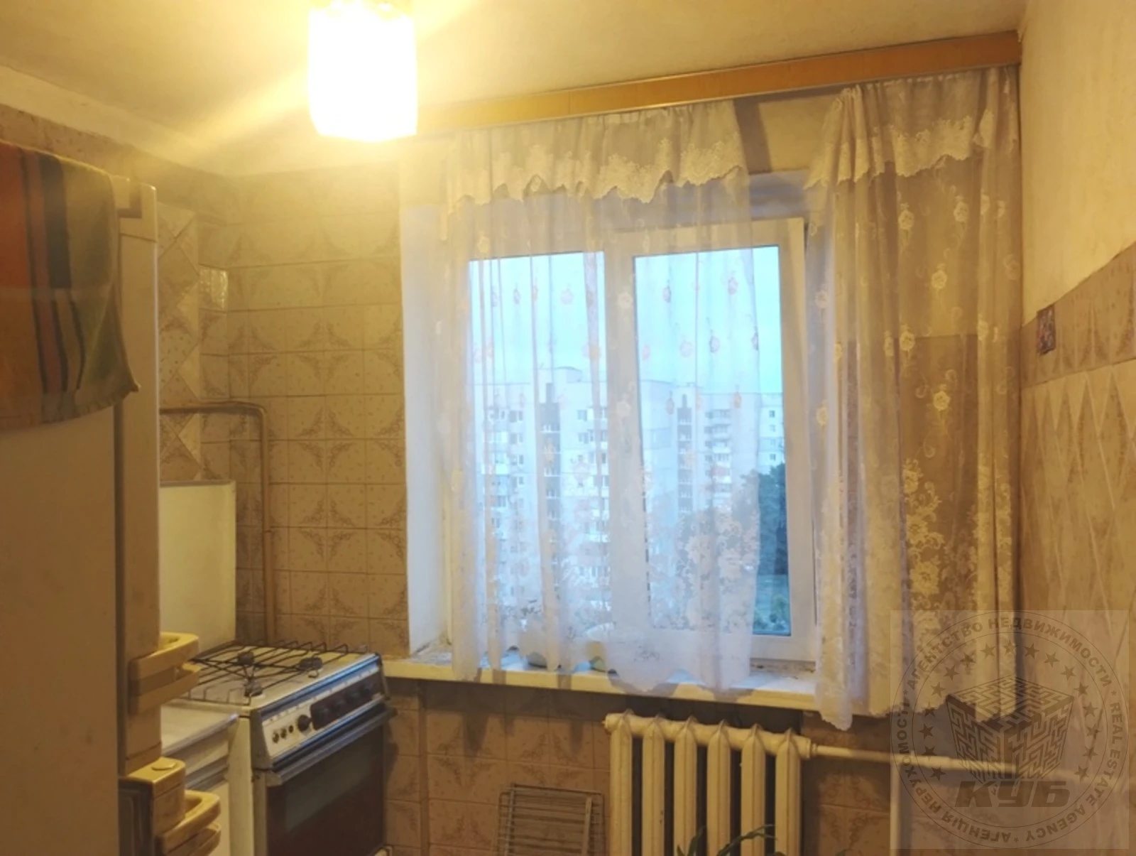 Apartments for sale 1 room, 40 m², 9th fl./9 floors. 1, Lvivska 1, Kyiv. 