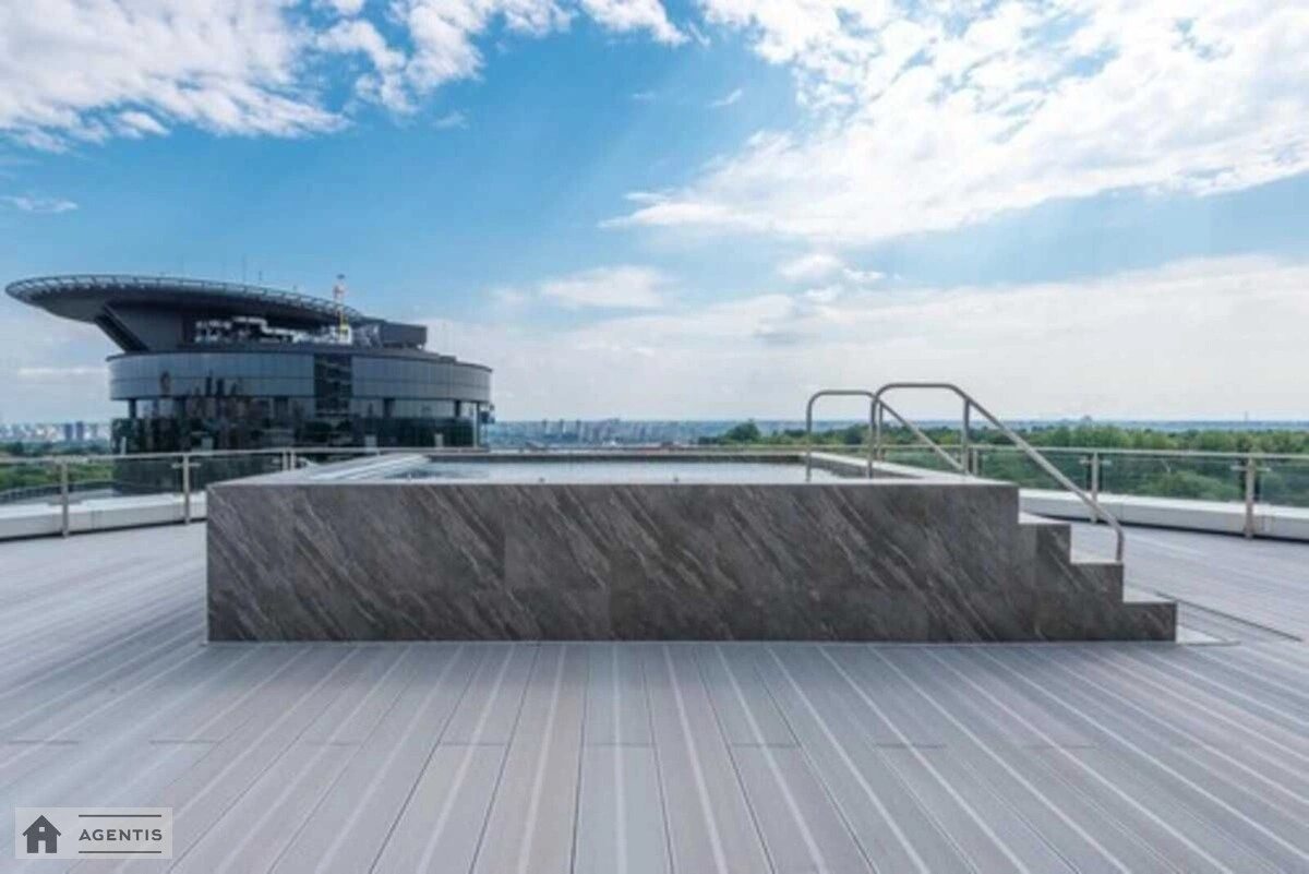 Сдам квартиру 3 комнаты, 120 m², 22 эт./23 этажа. 2, Болсуновська вул. (Сергія Струтинського), Киев. 