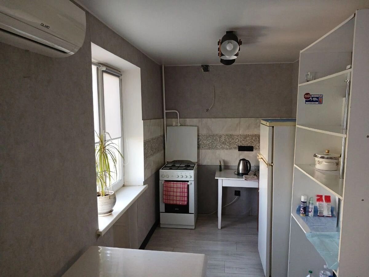 Продаж квартири 1 кімната, 29 m², 5 пов./9 поверхів. Фортечний (кіровський), Кропивницький. 