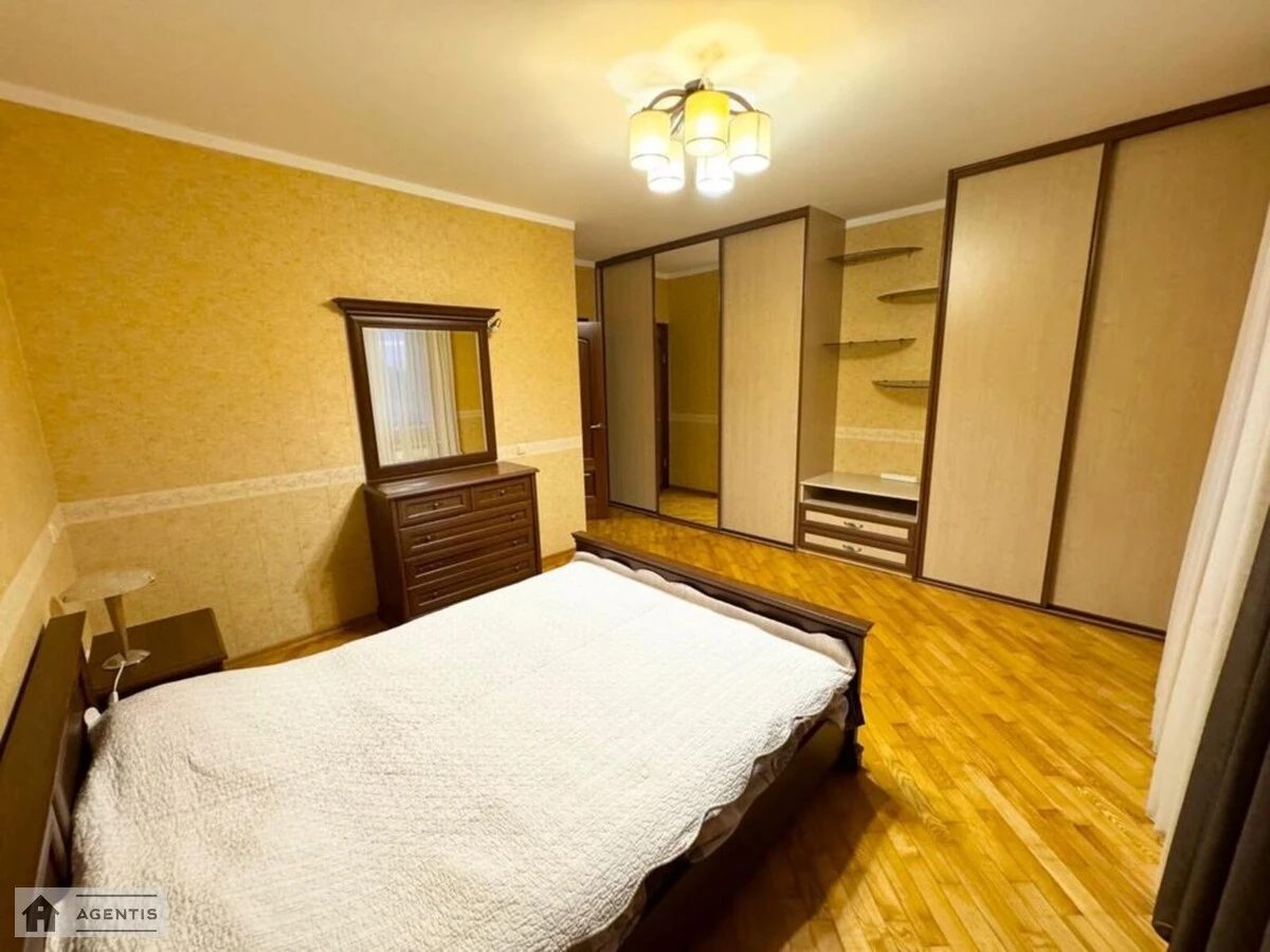 Apartment for rent 3 rooms, 98 m², 10th fl./22 floors. Mykoly Amosova vul., Kyiv. 