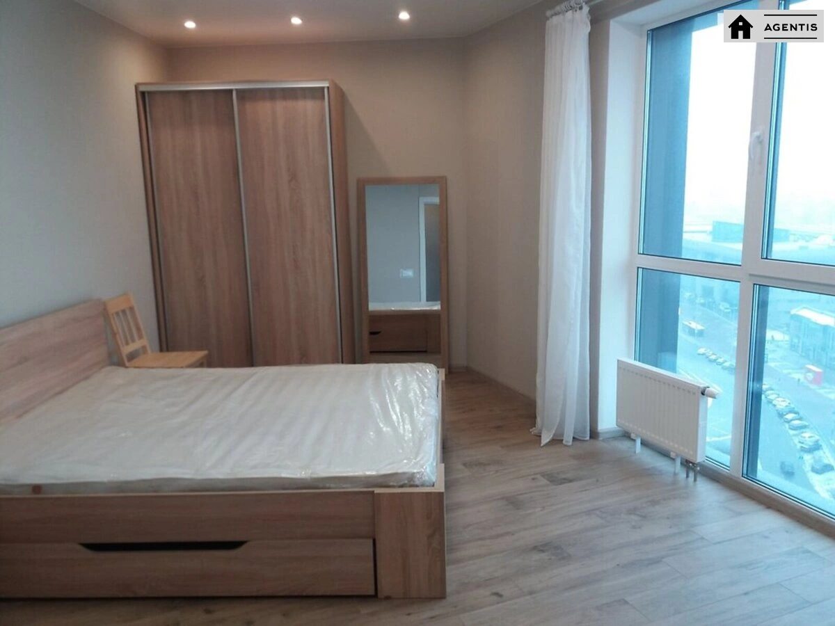 Apartment for rent 3 rooms, 67 m², 16th fl./27 floors. Mytropolyta Vasylya Lypkivskoho vul. Urytskoho, Kyiv. 