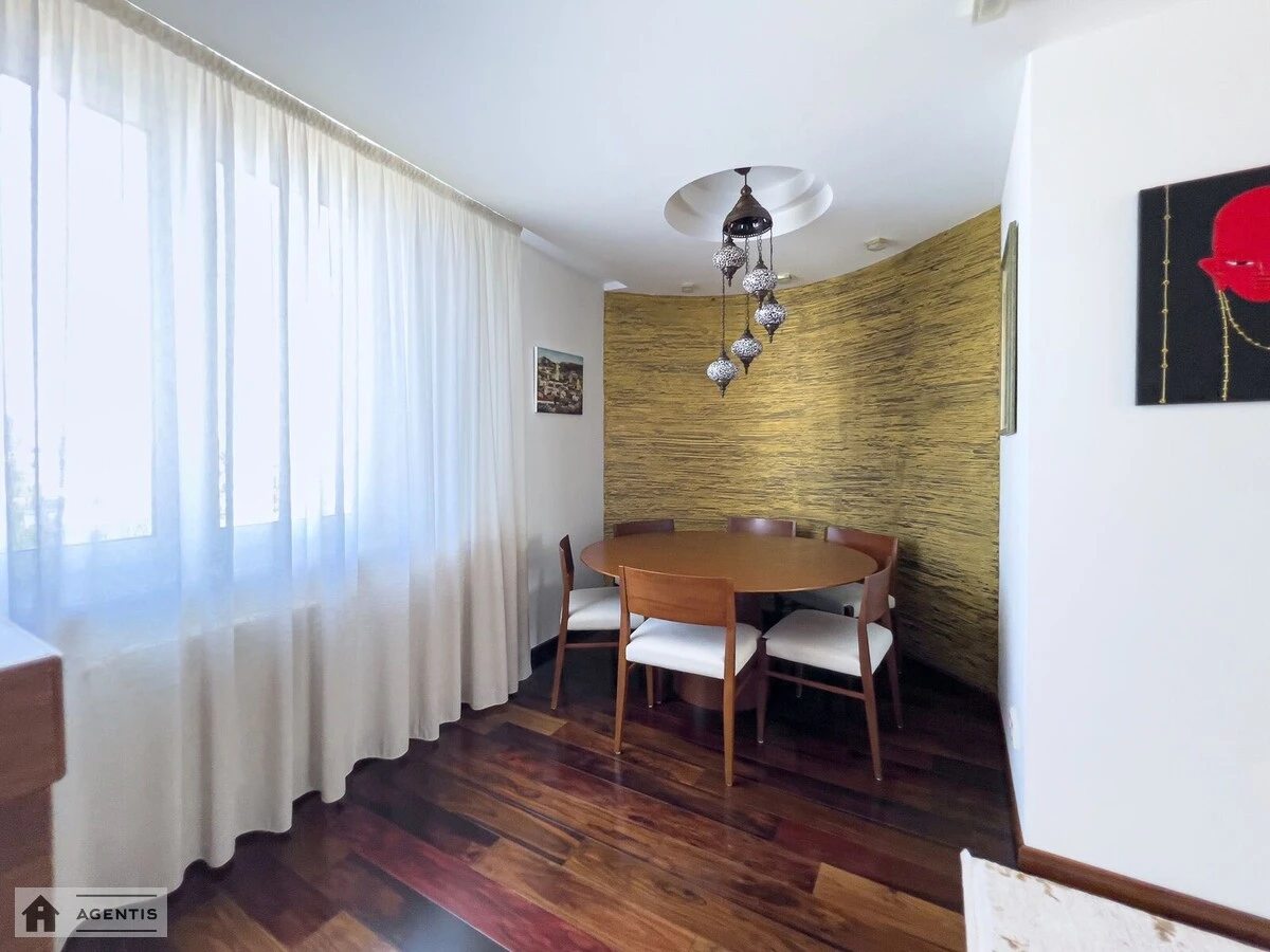 Apartment for rent 3 rooms, 140 m², 23rd fl./24 floors. 10, Saperno-Slobidska 10, Kyiv. 