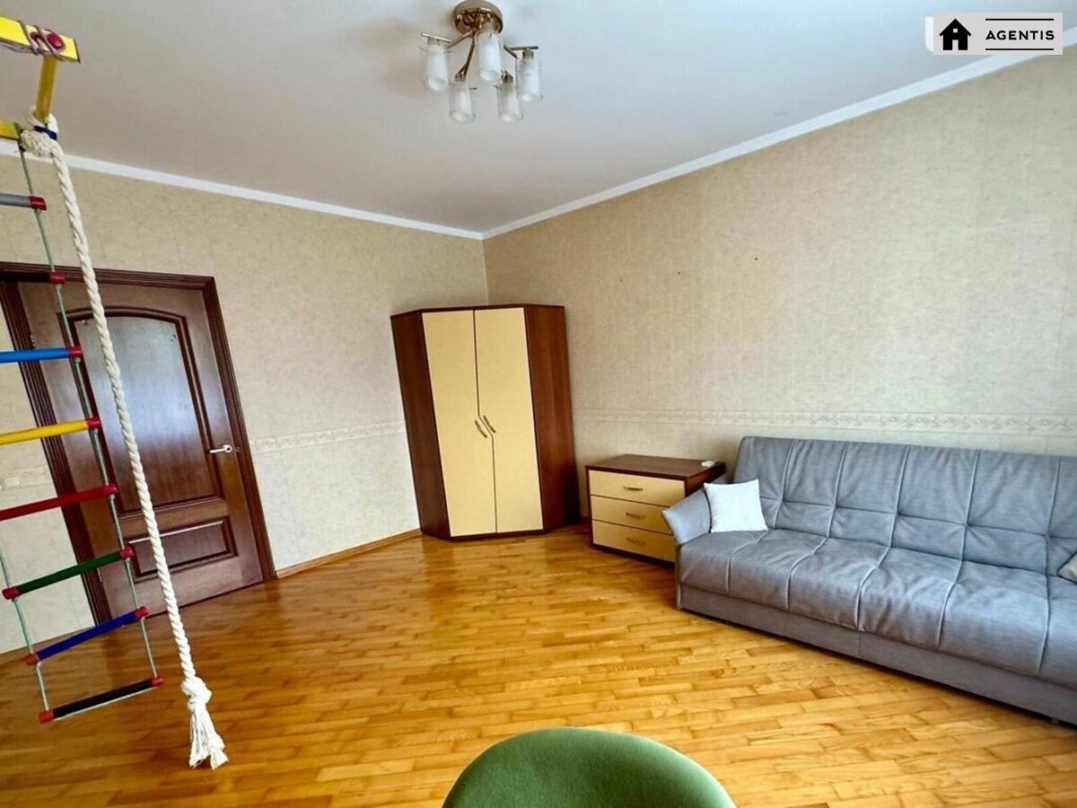 Apartment for rent 3 rooms, 98 m², 10th fl./24 floors. 4, Mykoly Amosova vul., Kyiv. 