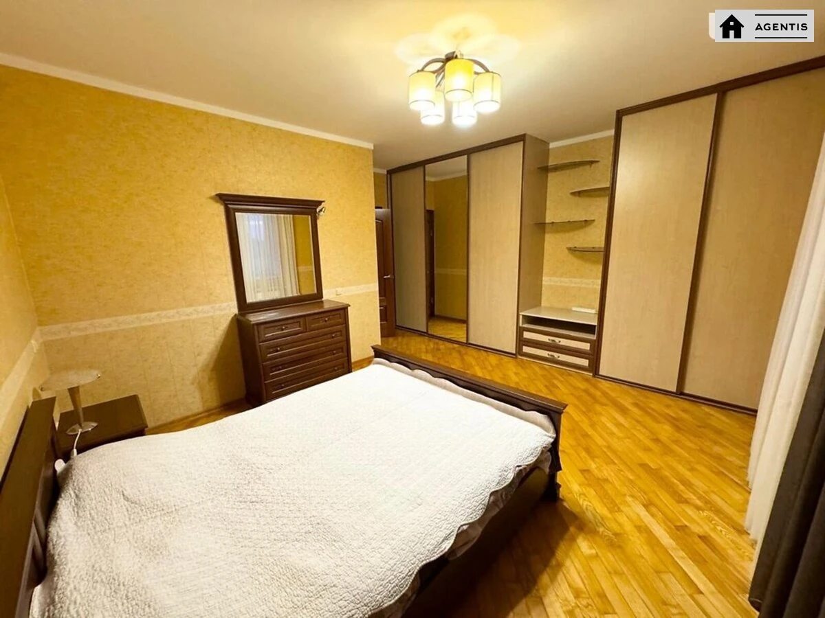 Apartment for rent 3 rooms, 98 m², 10th fl./24 floors. 4, Mykoly Amosova vul., Kyiv. 