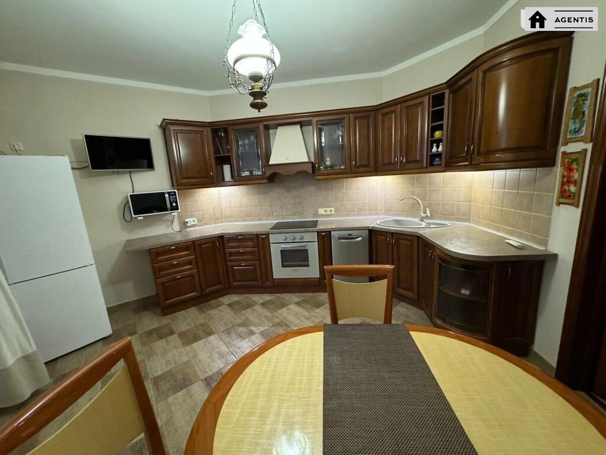 Apartment for rent 3 rooms, 98 m², 10th fl./24 floors. 4, Mykoly Amosova vul., Kyiv. 