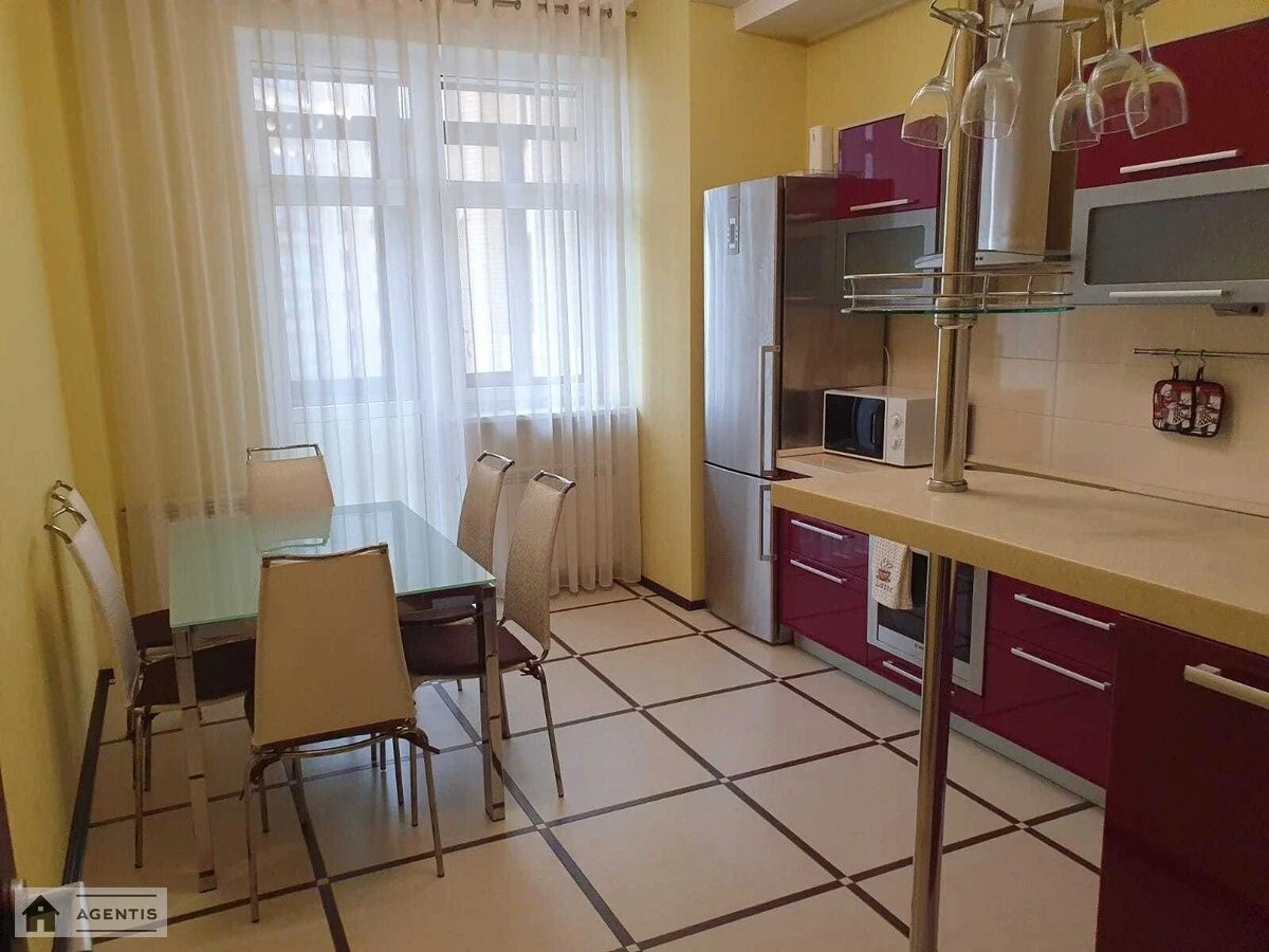 Сдам квартиру 1 комната, 66 m², 8 эт./21 этаж. 32, Євгена Коновальця вул. (Щорса), Киев. 