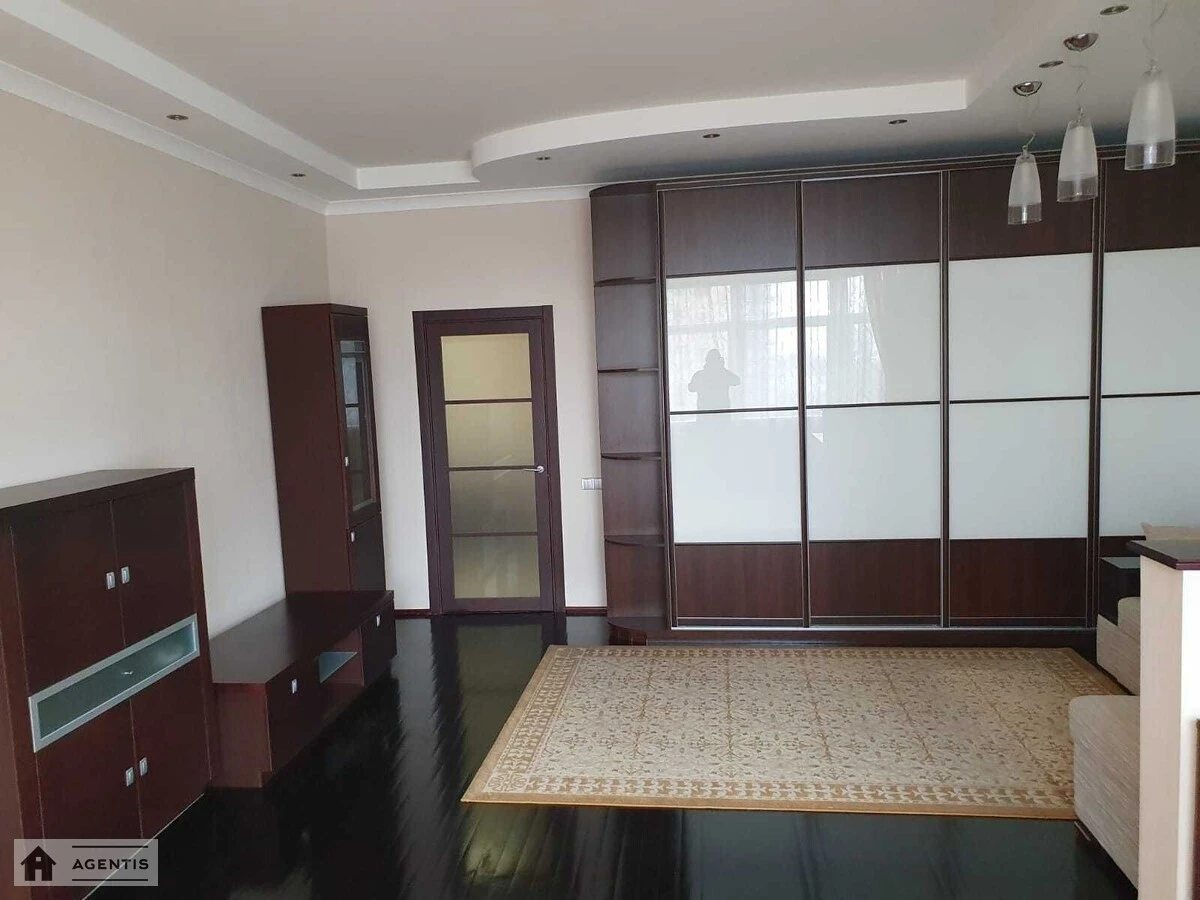 Apartment for rent 1 room, 66 m², 8th fl./21 floors. 32, Yevhena Konovaltsya vul. Shchorsa, Kyiv. 