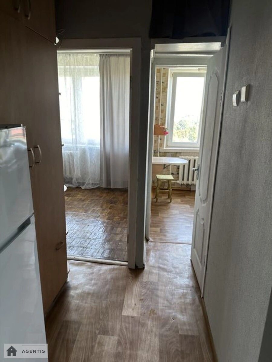 Здам квартиру 1 кімната, 23 m², 8 пов./9 поверхів. Дніпровський район, Київ. 