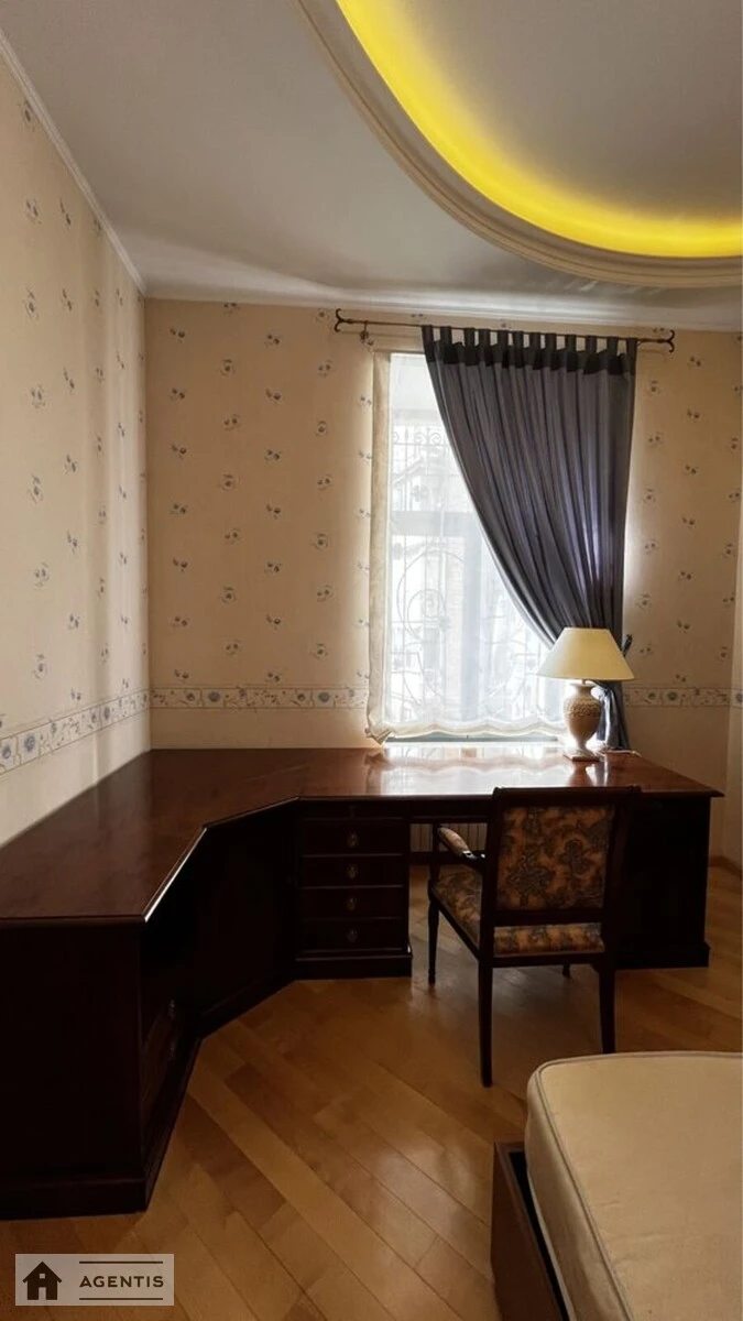 Apartment for rent 4 rooms, 190 m², 2nd fl./7 floors. 25, Velika Zhytomirska 25, Kyiv. 