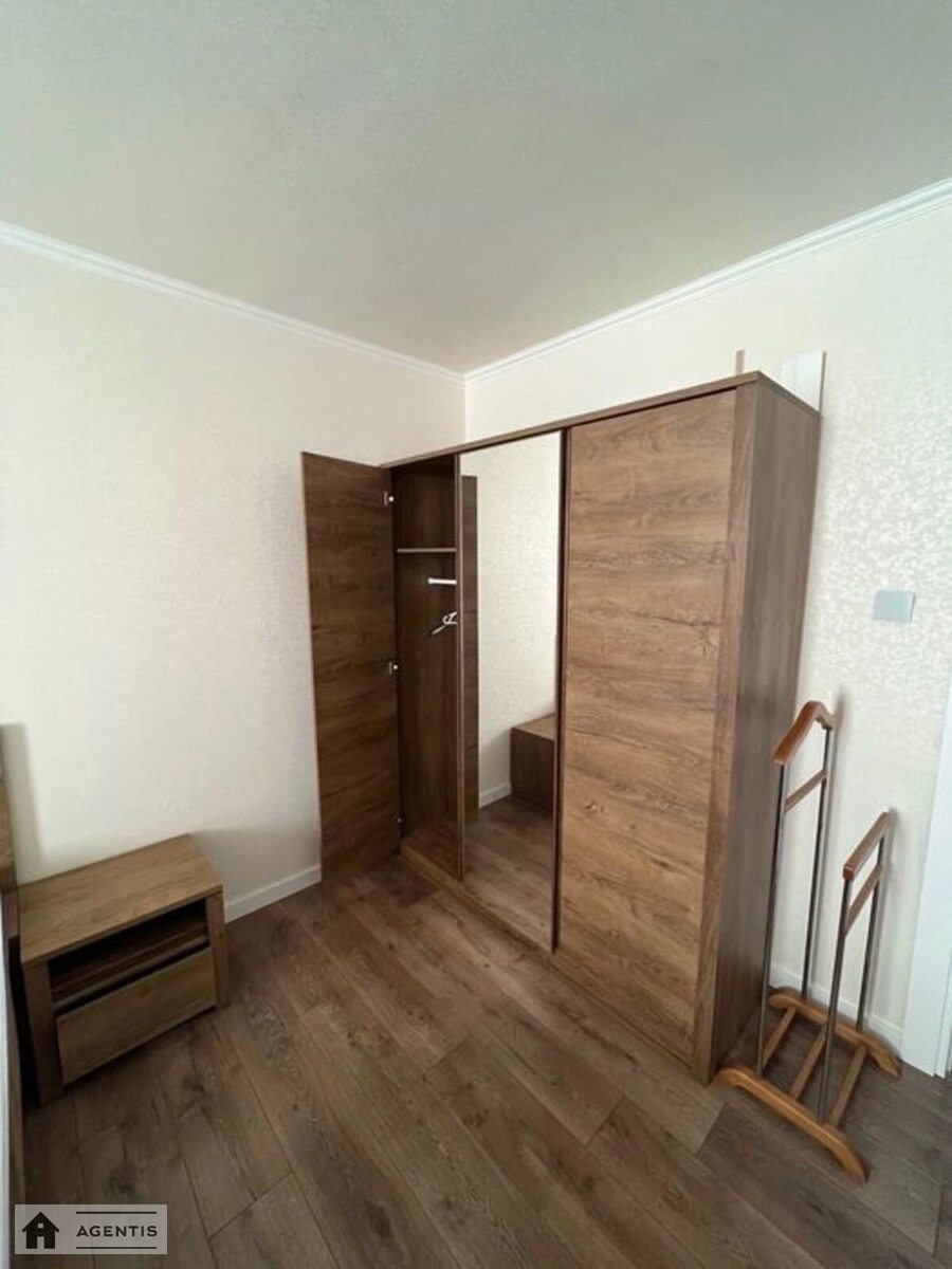 Apartment for rent 2 rooms, 43 m², 16th fl./16 floors. Mytropolyta Vasylya Lypkivskoho vul. Urytskoho, Kyiv. 