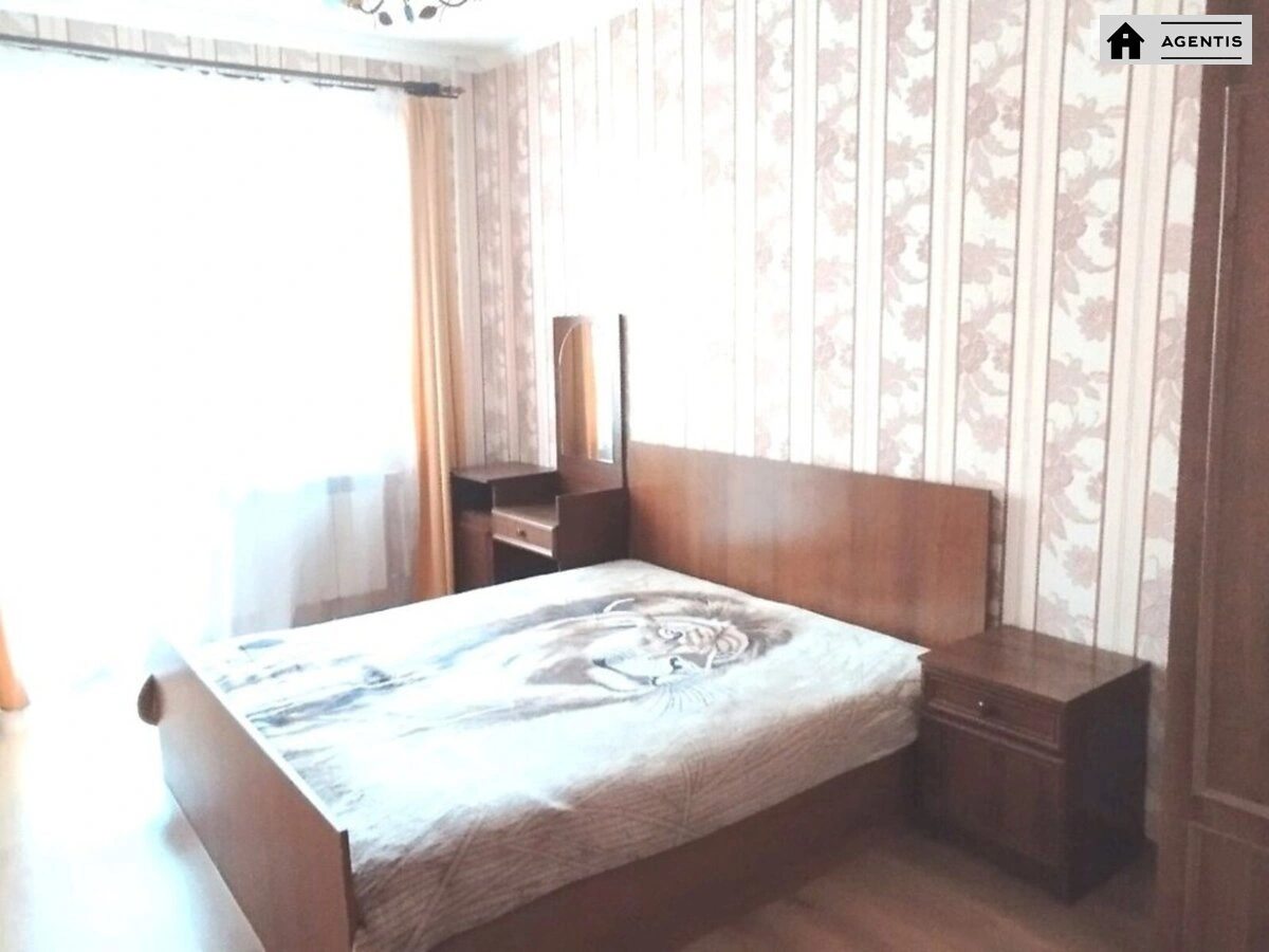 Apartment for rent 3 rooms, 68 m², 6th fl./9 floors. 10, Ronalda Reyhana vul. Teodora Drayzera, Kyiv. 