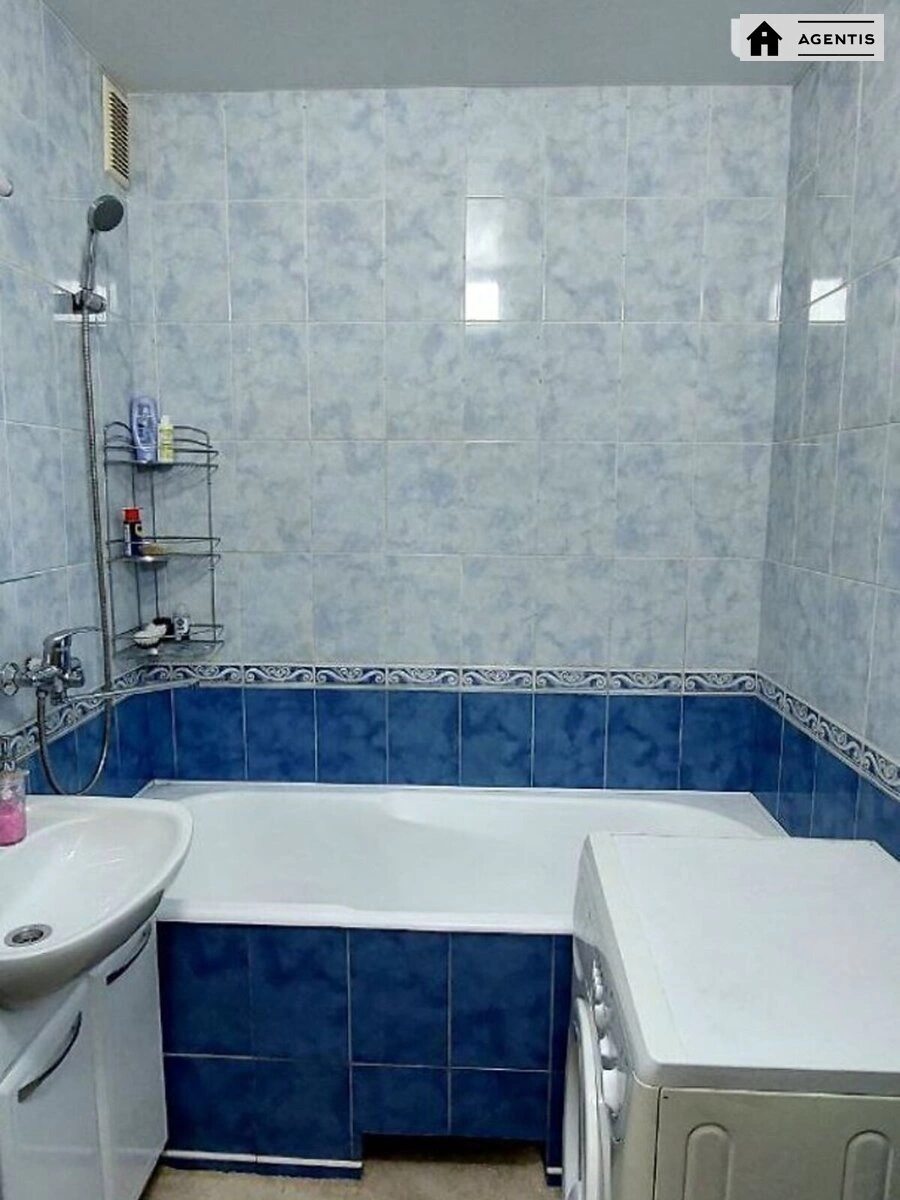 Здам квартиру 2 кімнати, 55 m², 8 пов./16 поверхів. 6, Тростянецька 6, Київ. 