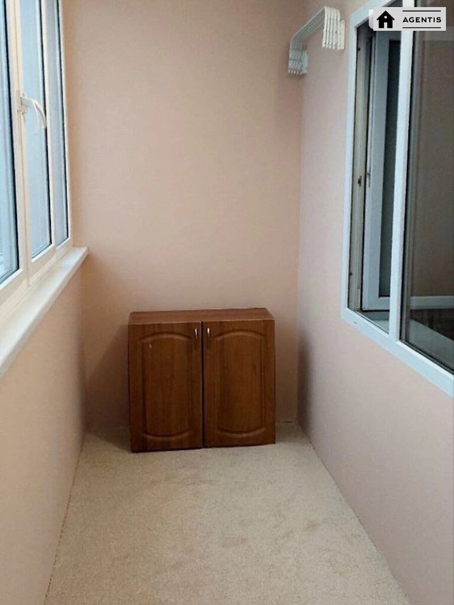 Здам квартиру 2 кімнати, 55 m², 8 пов./16 поверхів. 6, Тростянецька 6, Київ. 