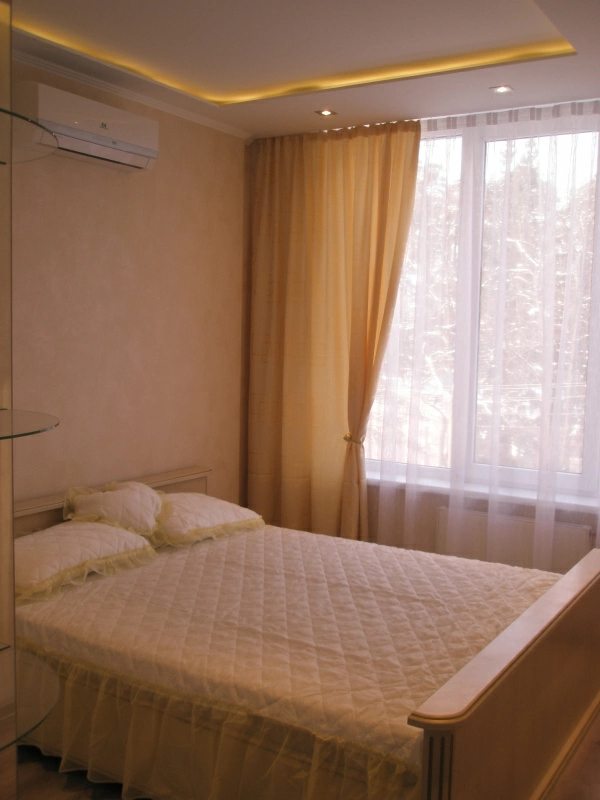 Сдам квартиру. 2 rooms, 50 m², 2nd floor/25 floors. 9, Краматорская 9, Киев. 