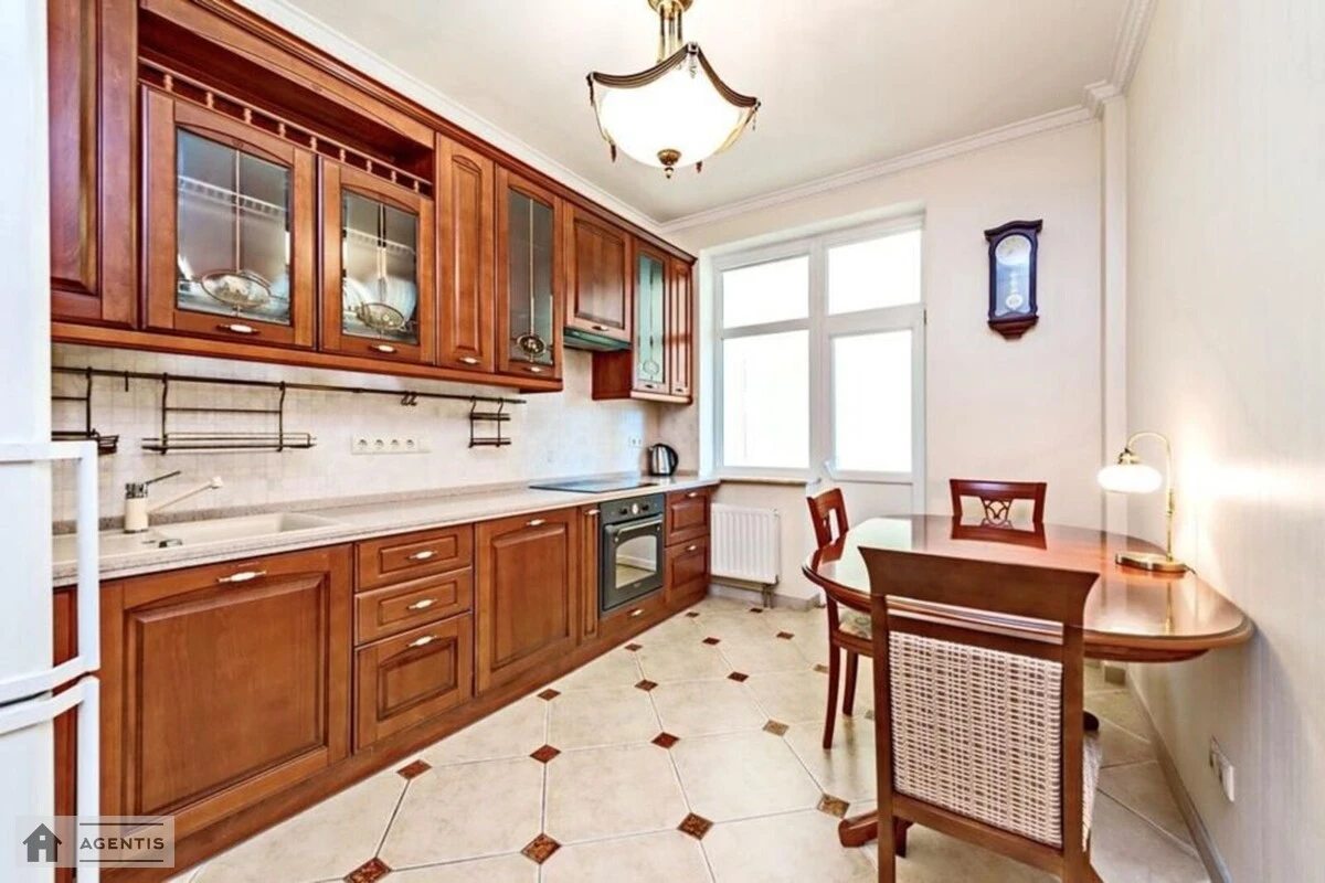 Apartment for rent 2 rooms, 73 m², 3rd fl./7 floors. 6, Hryhoriya Skovorody vul., Kyiv. 