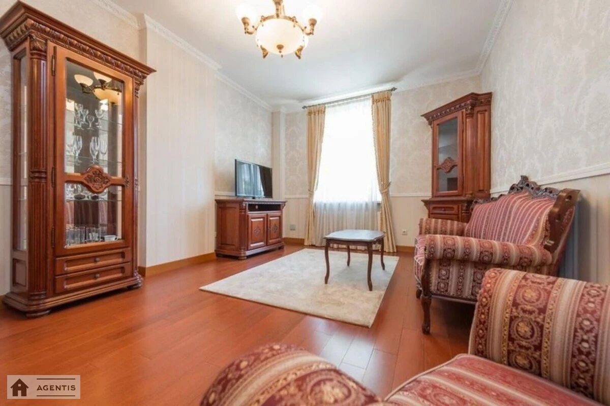 Apartment for rent 2 rooms, 73 m², 3rd fl./7 floors. 6, Hryhoriya Skovorody vul., Kyiv. 