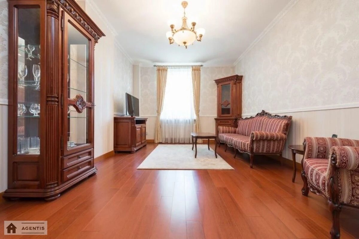 Apartment for rent 2 rooms, 73 m², 3rd fl./7 floors. 6, Hryhoriya Skovorody vul., Kyiv. 