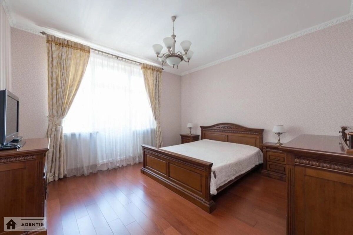 Apartment for rent 2 rooms, 73 m², 3rd fl./7 floors. 6, Hryhoriya Skovorody vul., Kyiv. 