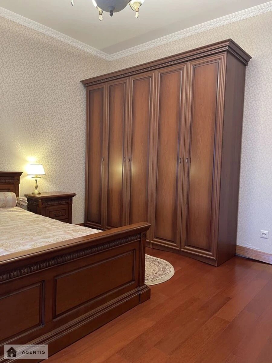 Apartment for rent 2 rooms, 73 m², 3rd fl./7 floors. 6, Hryhoriya Skovorody vul., Kyiv. 