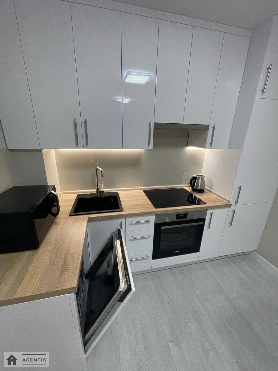 Здам квартиру 1 кімната, 37 m², 2 пов./6 поверхів. 75, Стеценка 75, Київ. 