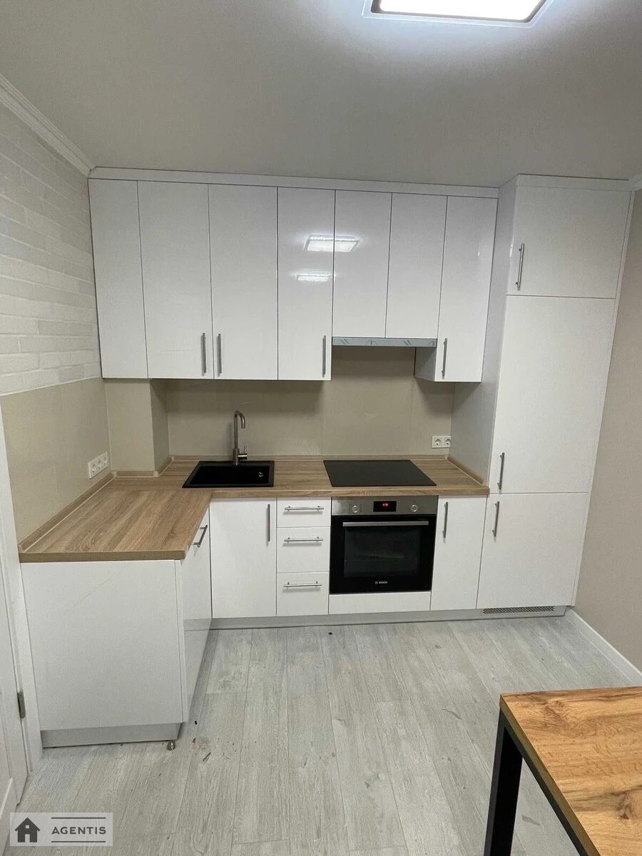 Здам квартиру 1 кімната, 37 m², 2 пов./6 поверхів. 75, Стеценка 75, Київ. 