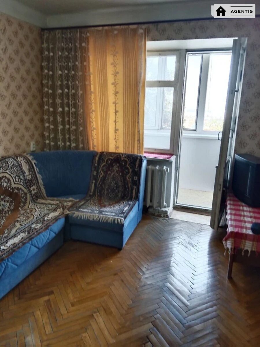 Сдам квартиру 1 комната, 31 m², 5 эт./9 этажей. Нагорная, Киев. 