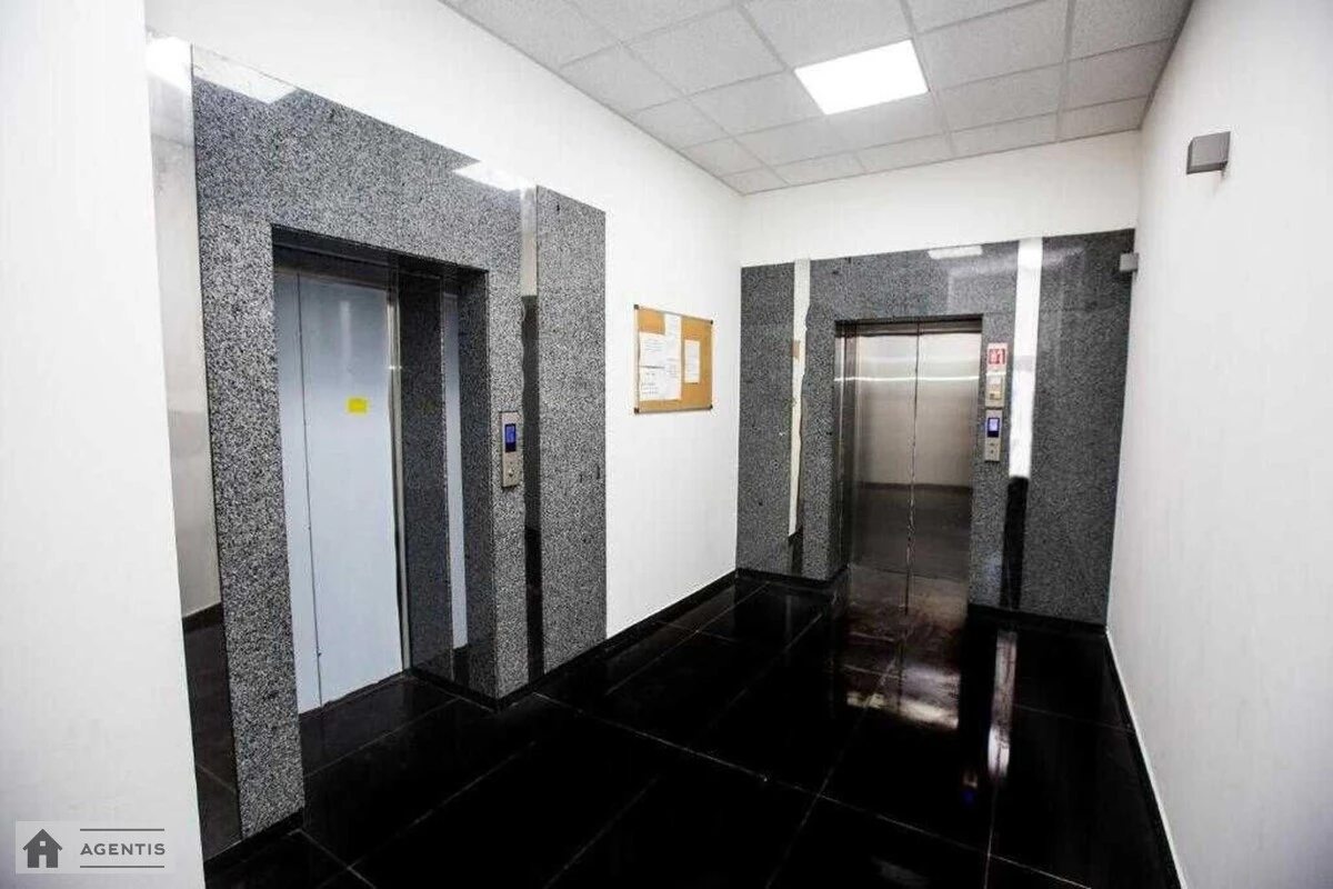 Здам квартиру 1 кімната, 18 m², 7 пов./13 поверхів. 41, Машинобудівна 41, Київ. 