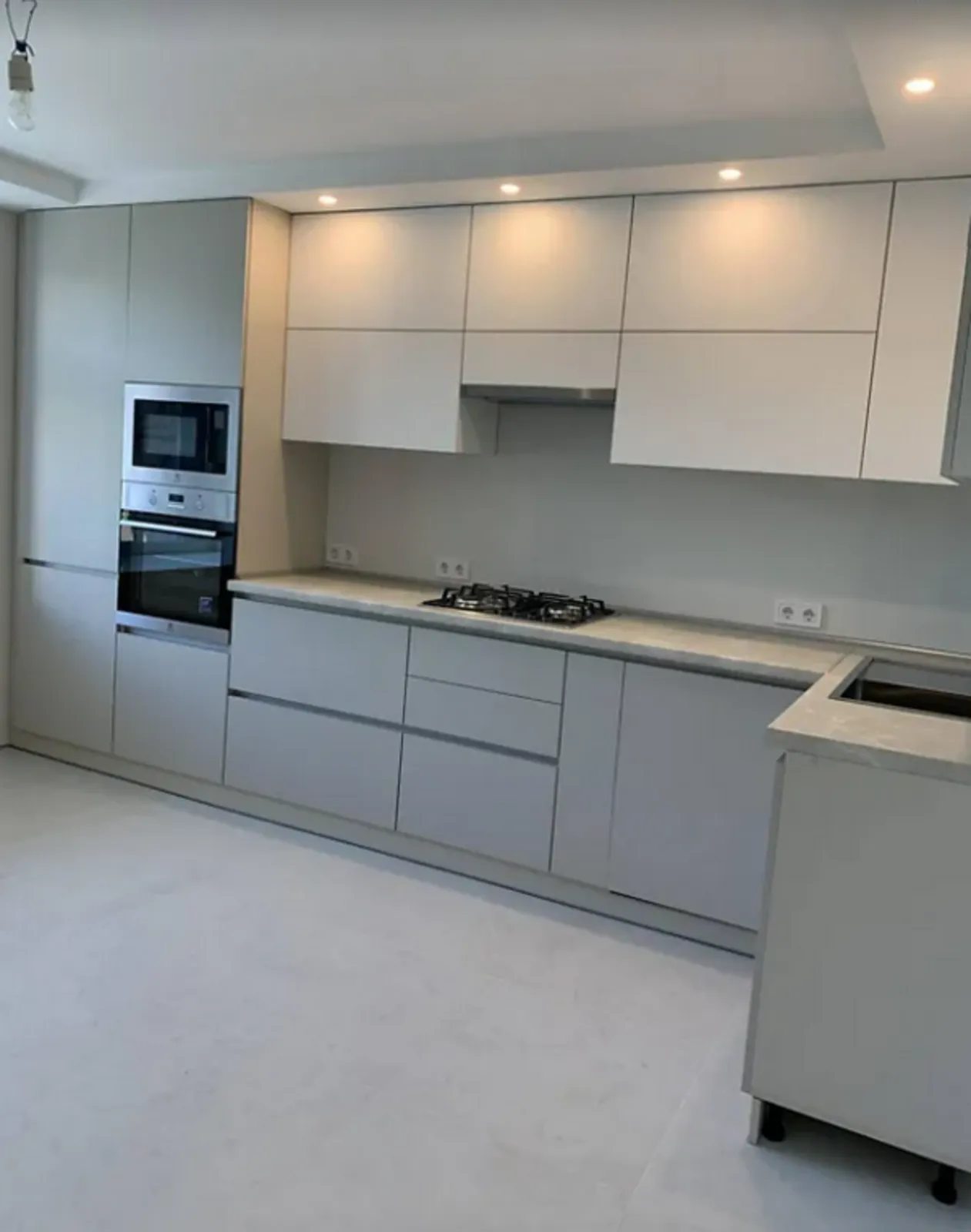 Продаж квартири 3 кімнати, 83 m², 1 пов./10 поверхів. Бам, Тернопіль. 