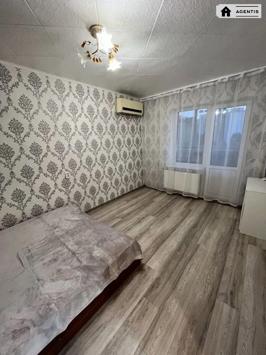 Apartment for rent 1 room, 33 m², 6th fl./9 floors. 12, Akademika Korolova prosp., Kyiv. 