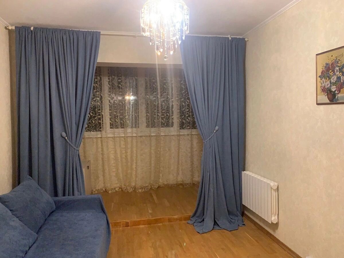 Apartment for rent 3 rooms, 72 m², 10th fl./16 floors. 8, Mykoly Zakrevskoho vul., Kyiv. 