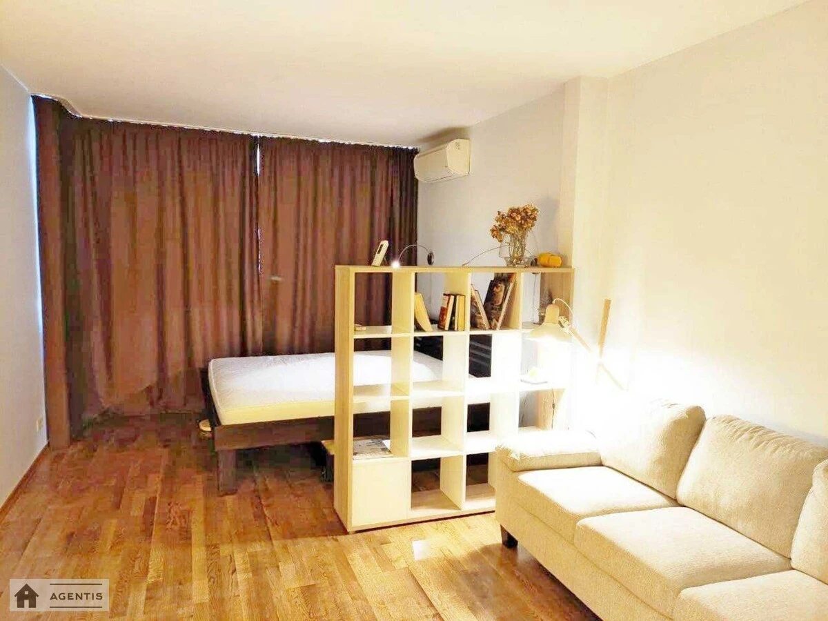 Apartment for rent 1 room, 44 m², 17th fl./24 floors. 45, Vyshgorodska 45, Kyiv. 