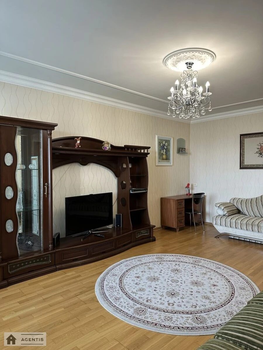 Apartment for rent 2 rooms, 72 m², 7th fl./16 floors. 68, Golosiyivskiy 68, Kyiv. 