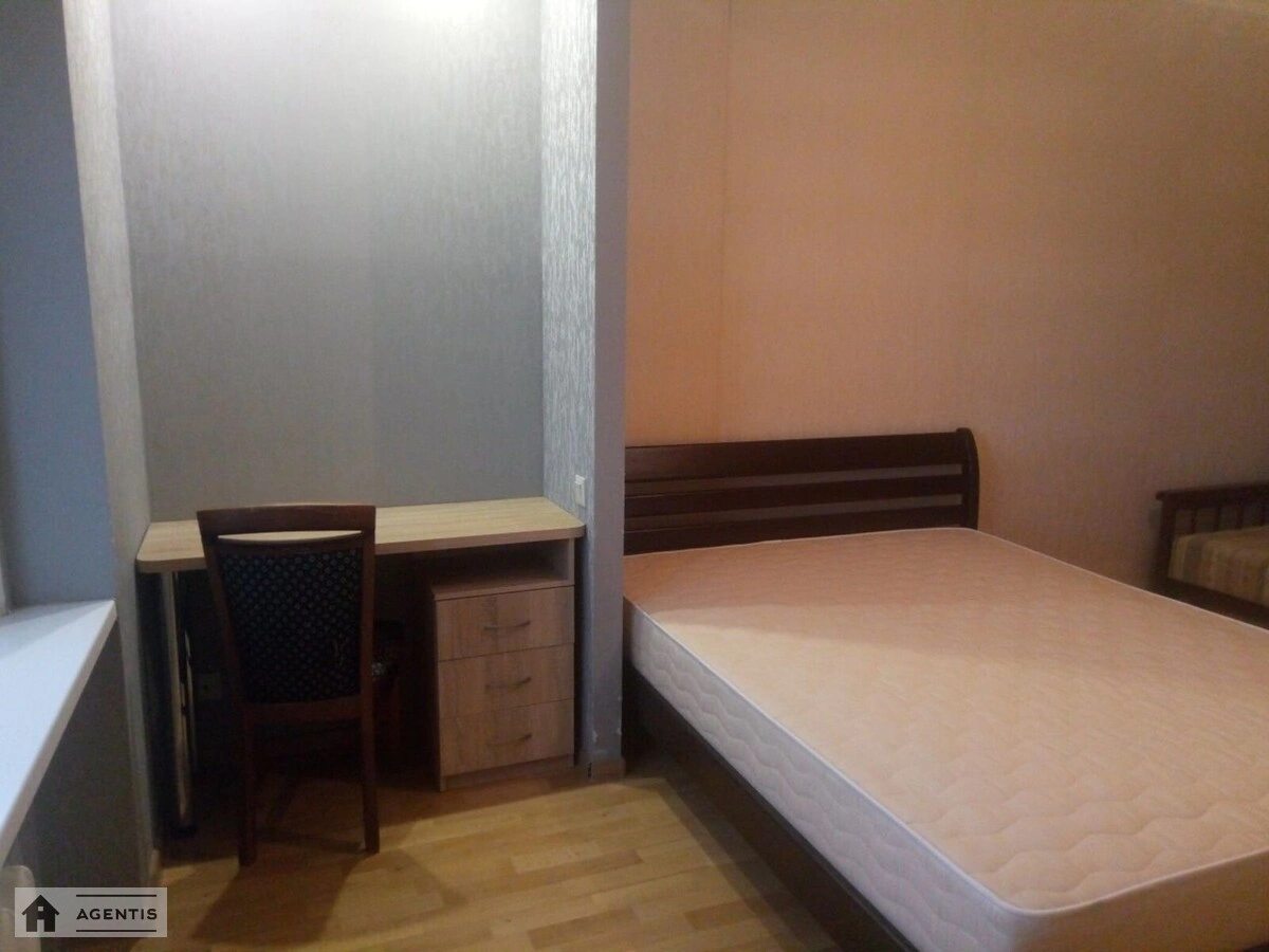 Apartment for rent 1 room, 45 m², 17th fl./18 floors. 1, Dragomanova 1, Kyiv. 