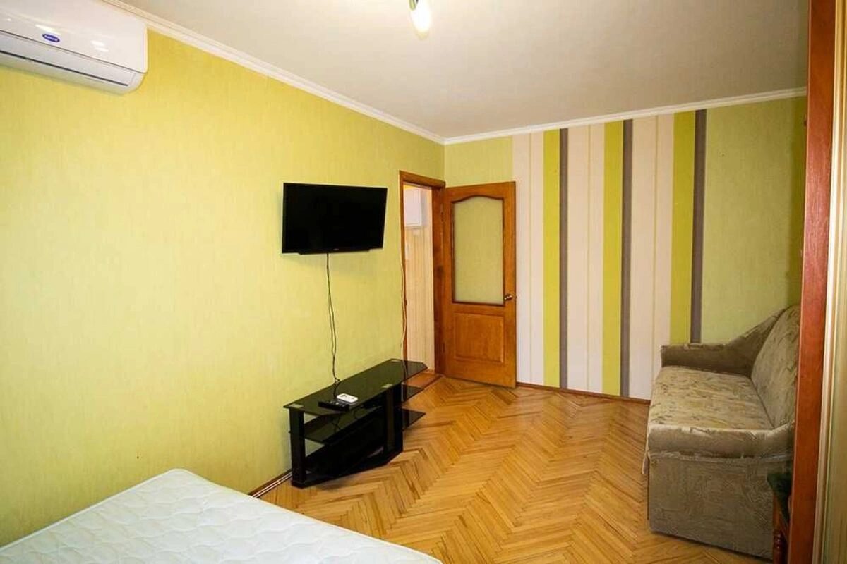 Сдам квартиру 1 комната, 32 m², 2 эт./12 этажей. Андрія Малишка вул., Киев. 