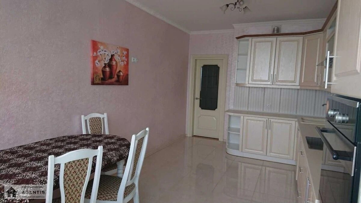 Здам квартиру 3 кімнати, 98 m², 22 пов./25 поверхів. 121, Берестейський просп. (Перемоги), Київ. 