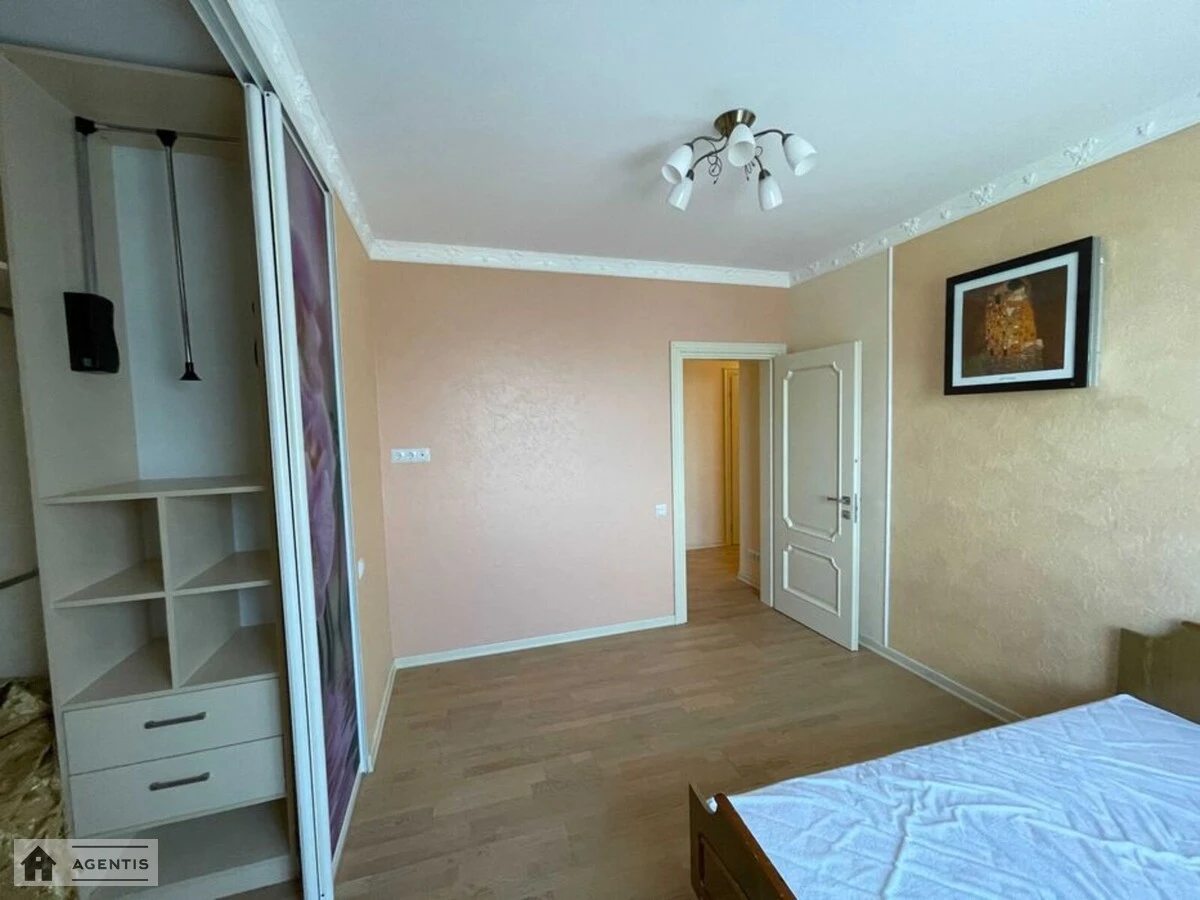 Apartment for rent 3 rooms, 98 m², 22nd fl./25 floors. 121, Beresteyskyy prosp. Peremohy, Kyiv. 