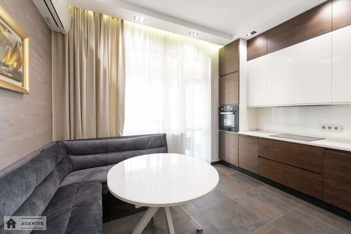 Apartment for rent 1 room, 55 m², 22nd fl./23 floors. 6, Truskavetcka 6, Kyiv. 