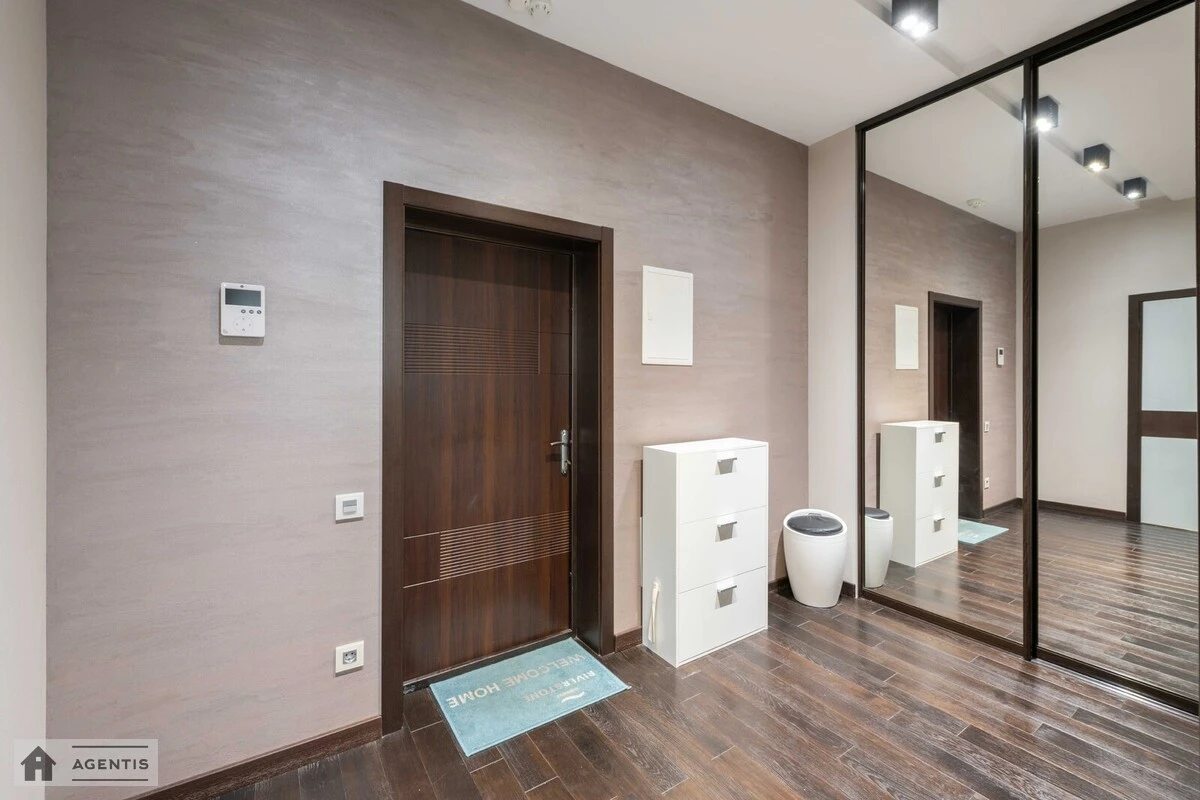 Здам квартиру 1 кімната, 55 m², 22 пов./23 поверхи. 6, Трускавецька 6, Київ. 