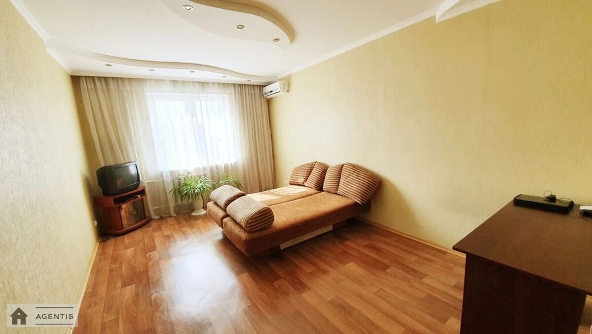 Сдам квартиру 1 комната, 48 m², 19 эт./21 этаж. 1, Григорія Ващенка вул., Киев. 