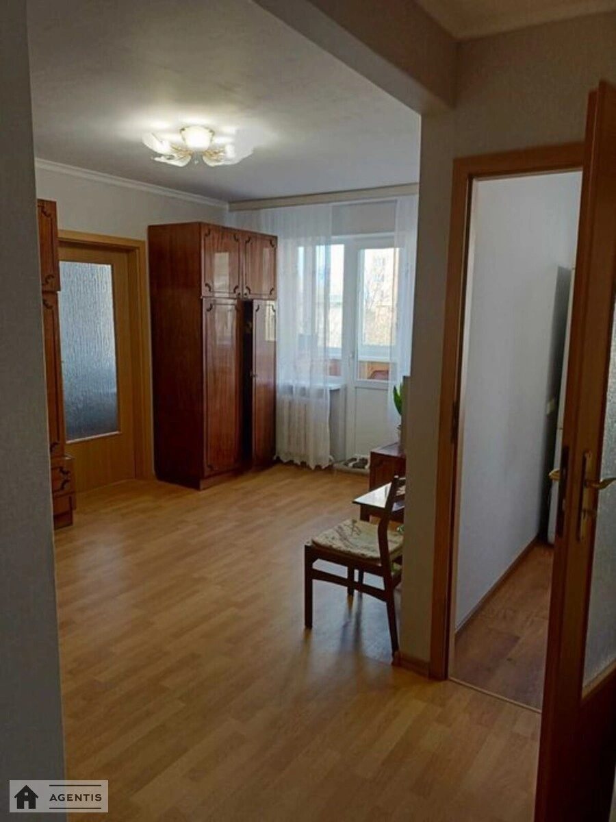 Apartment for rent 2 rooms, 47 m², 5th fl./5 floors. Akademika Biletskoho vul., Kyiv. 