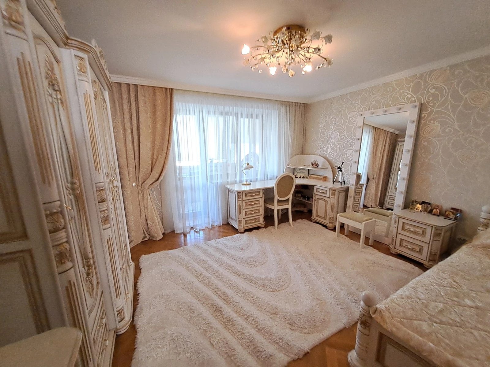 Продаж квартири 3 кімнати, 92 m², 4 пов./10 поверхів. Львівська вул., Тернопіль. 