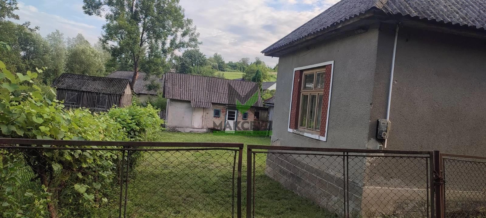 House for sale 2 rooms, 41.5 m², 1 floor. Vul. Sadova, Myrcha, Velykobereznyanskyy rayon. 