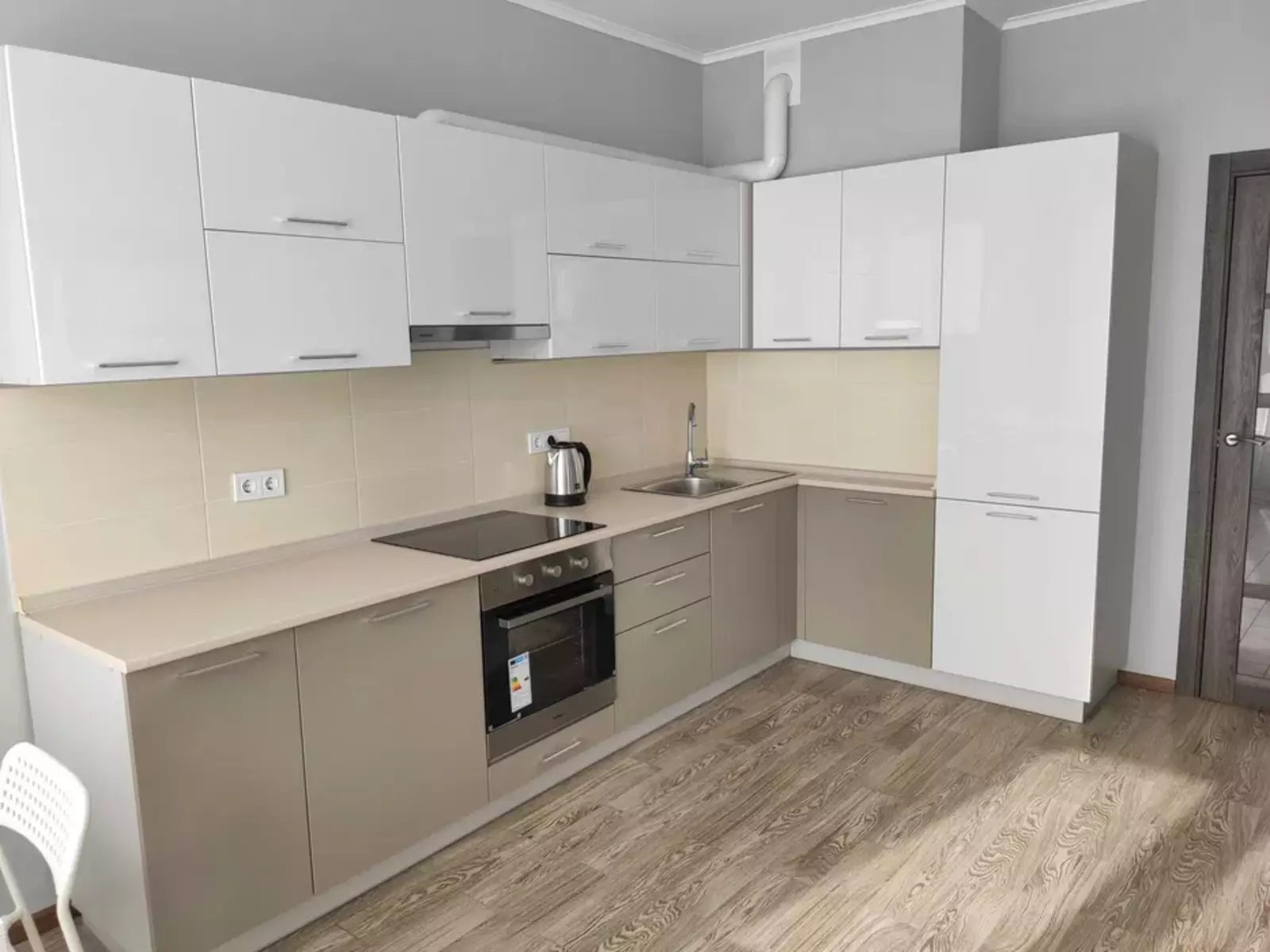 Сдам квартиру 1 комната, 58 m², 18 эт./25 этажей. 15, Академіка Заболотного вул., Киев. 