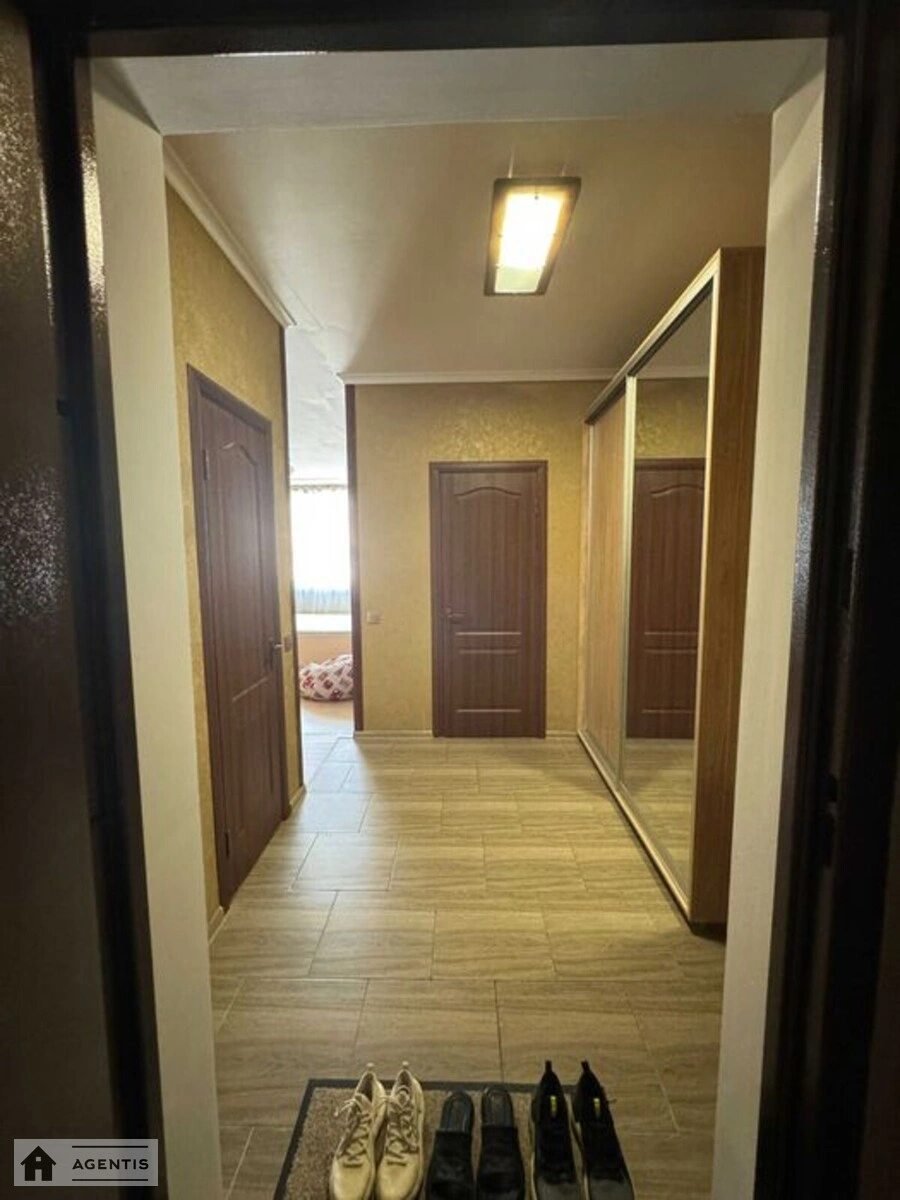 Сдам квартиру 1 комната, 42 m², 10 эт./25 этажей. 17, Бориса Гмирі вул., Киев. 