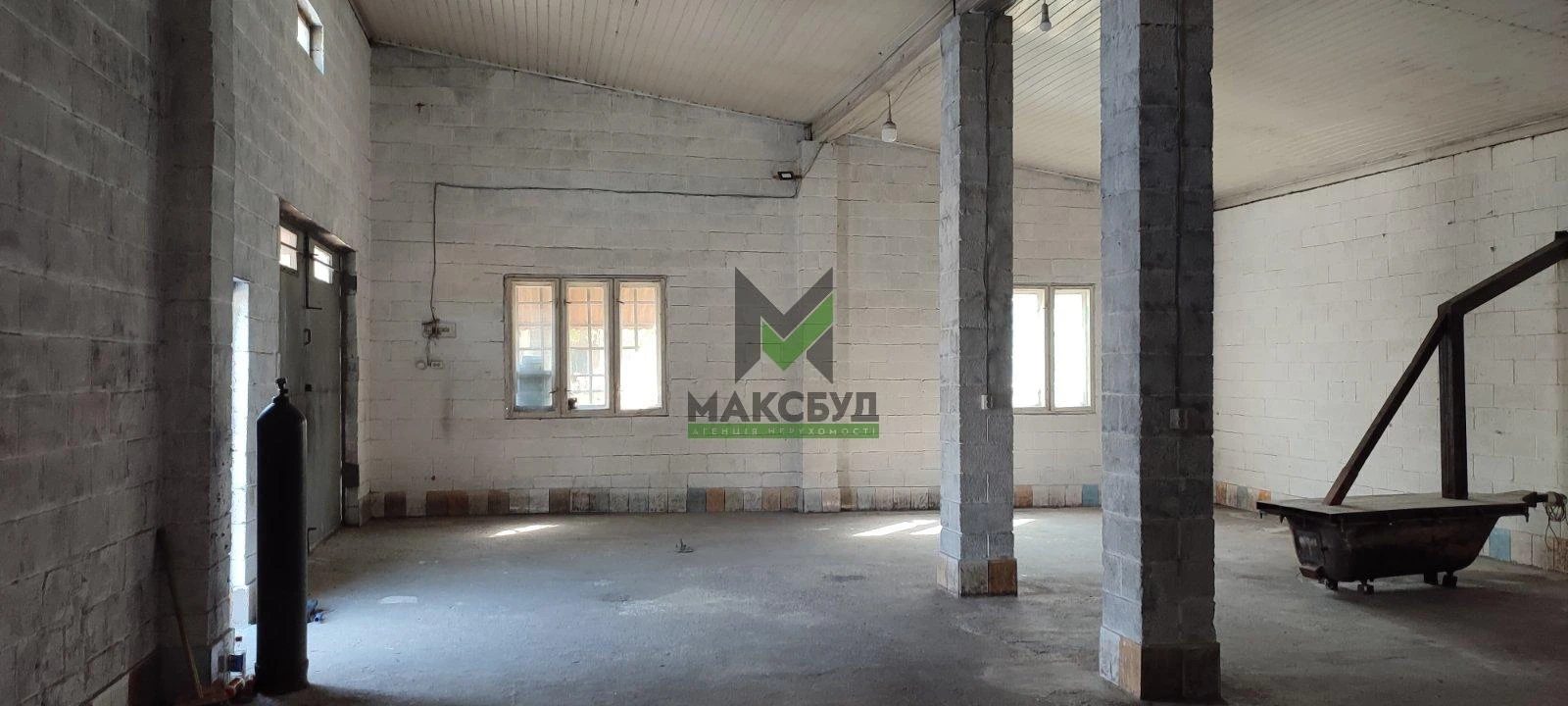 Real estate for sale for commercial purposes 1 room, 120.8 m², 1st fl./1 floor. 147, Vul. Sobranetska, Uzhhorod. 