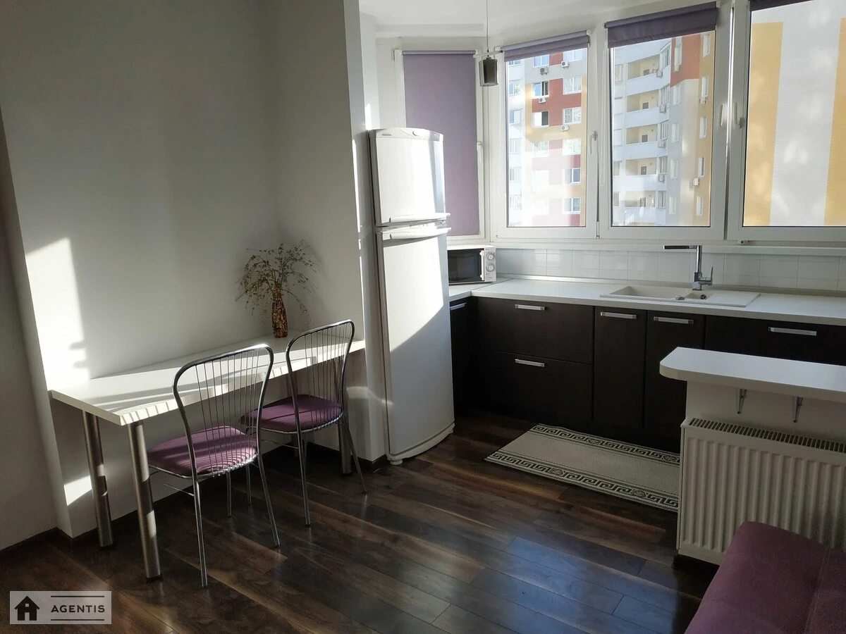 Apartment for rent 1 room, 43 m², 12th fl./21 floors. 24, Yelyzavety Chavdar vul., Kyiv. 