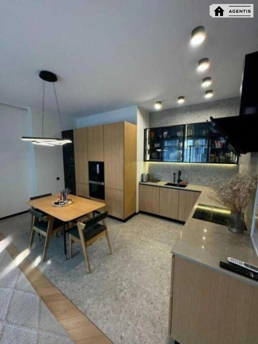 Apartment for rent 3 rooms, 90 m², 7th fl./17 floors. 44, Sichovyh Strliltsiv 44, Kyiv. 