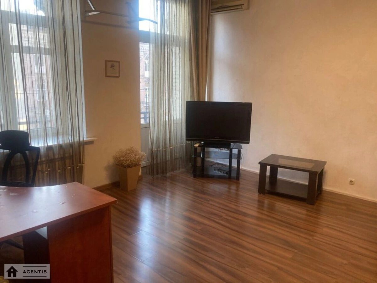 Apartment for rent 1 room, 51 m², 3rd fl./5 floors. 84, Saksaganskogo 84, Kyiv. 