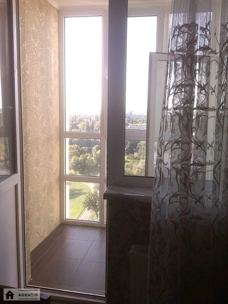 Apartment for rent 1 room, 46 m², 16th fl./24 floors. Geroyiv Sevastopolya, Kyiv. 